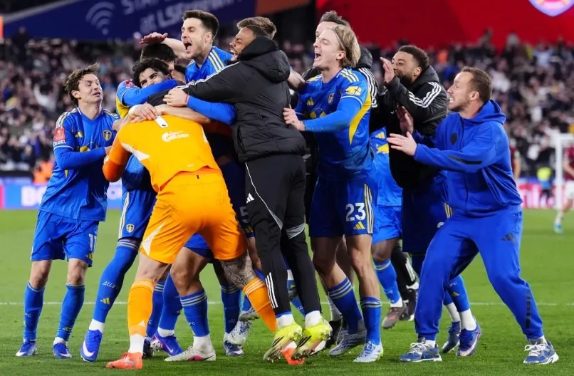 এফএ কাপ রিক্যাপ: লিডস 39 বছরের এফএ কাপ সেমি-ফাইনাল খরা শেষ করেছে